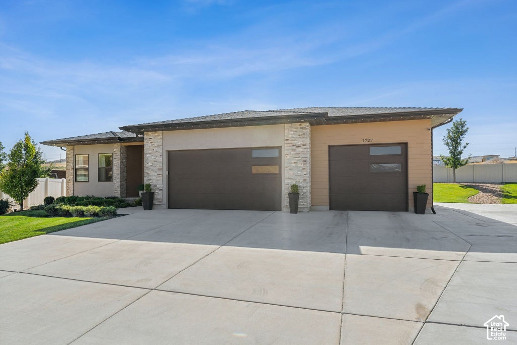 Photo of 1727 W PACKSADDLE CIR, Bluffdale, UT 84065 (MLS # 2189146)