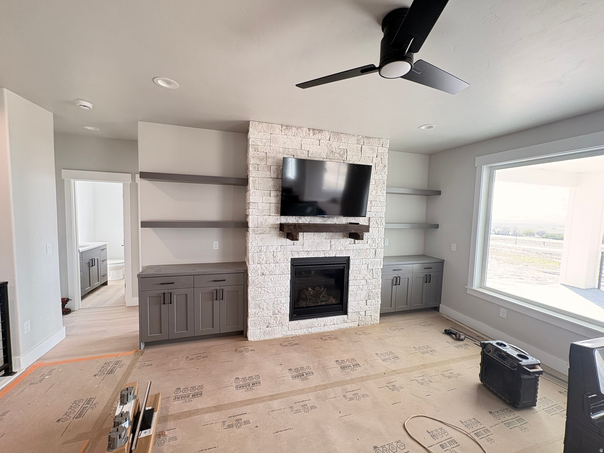 KNOLLS SUBDIVISION PHASE 1 - Residential