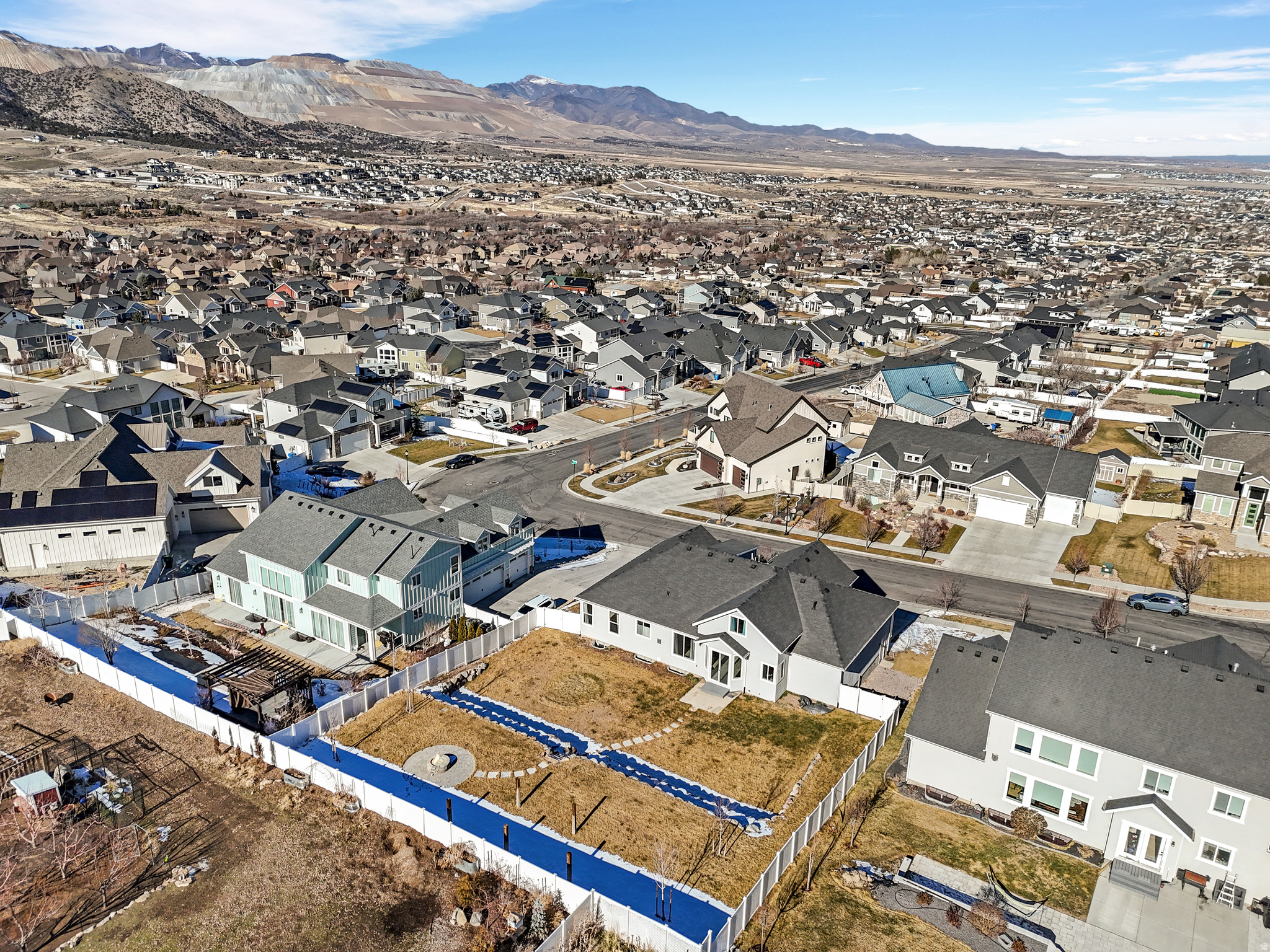 THE RIDGE AT HERRIMAN - Residential