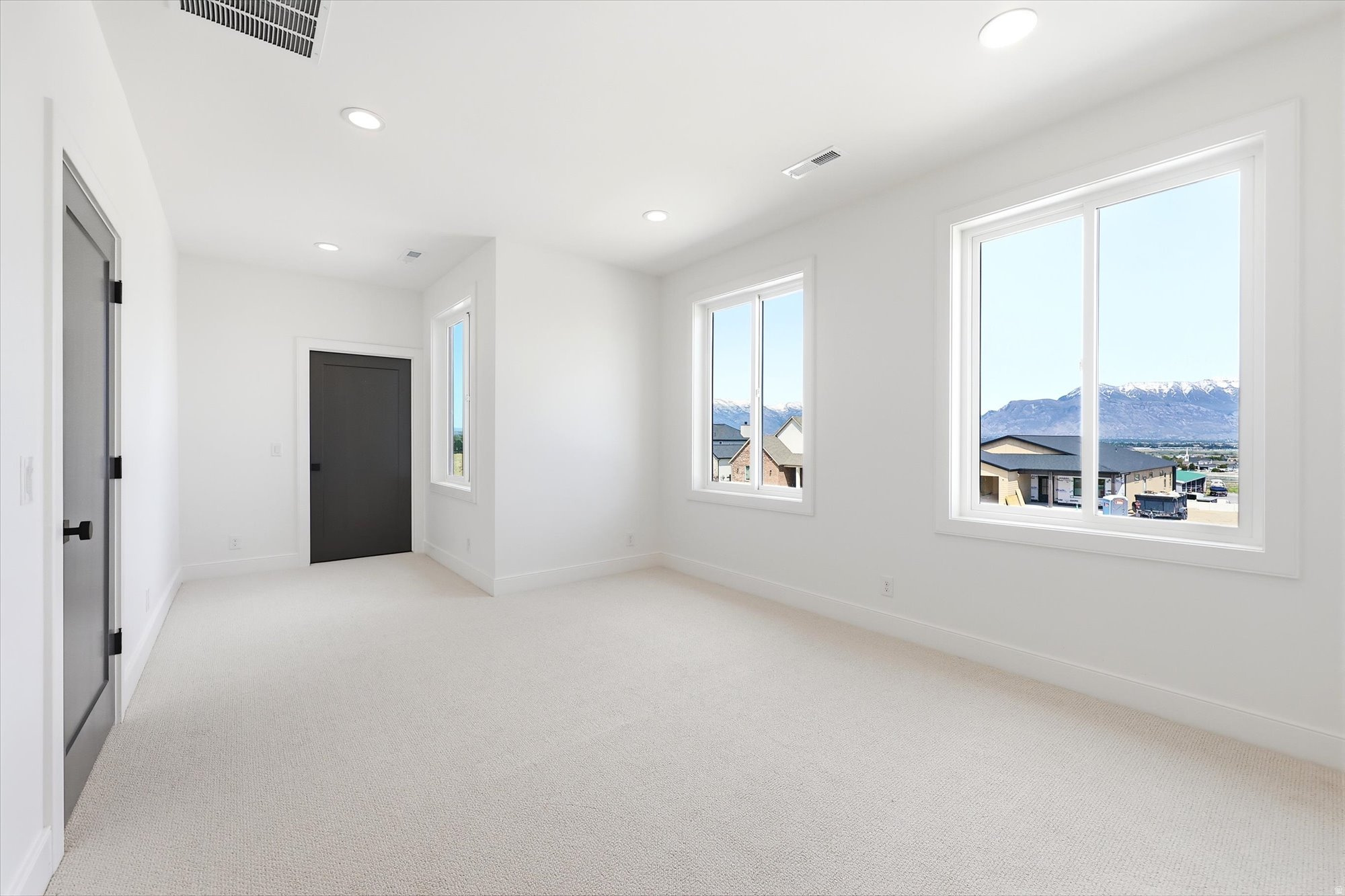 RIDGE - Residential