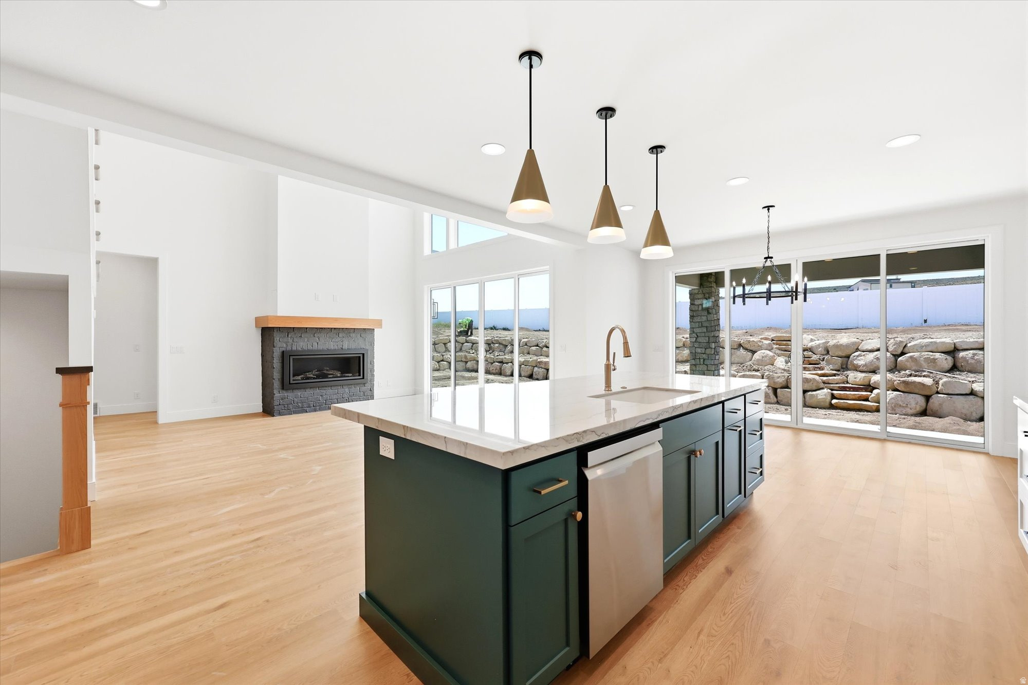 RIDGE - Residential