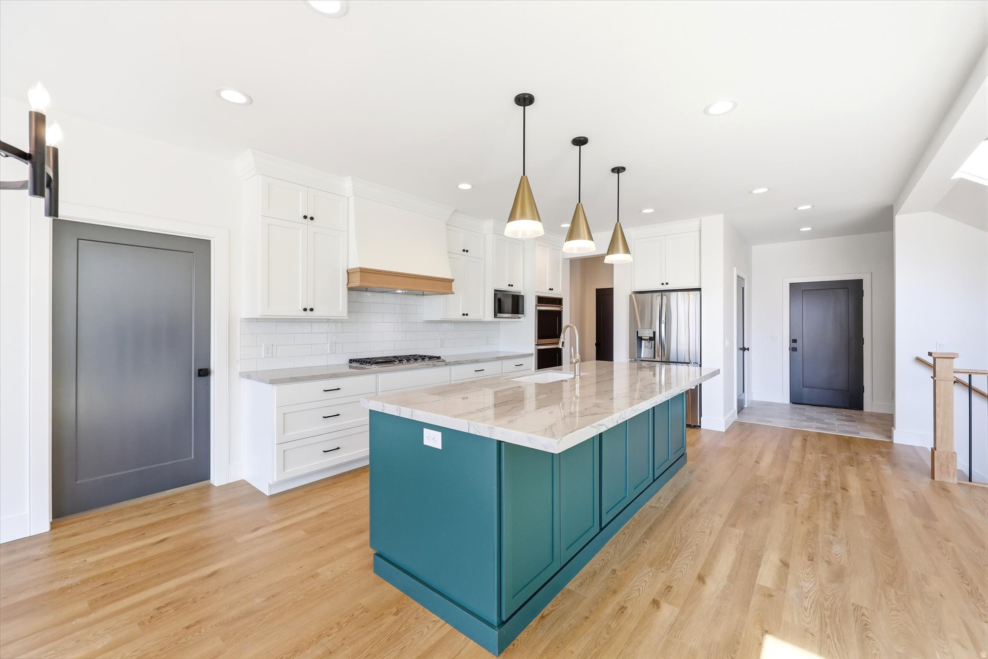 RIDGE - Residential