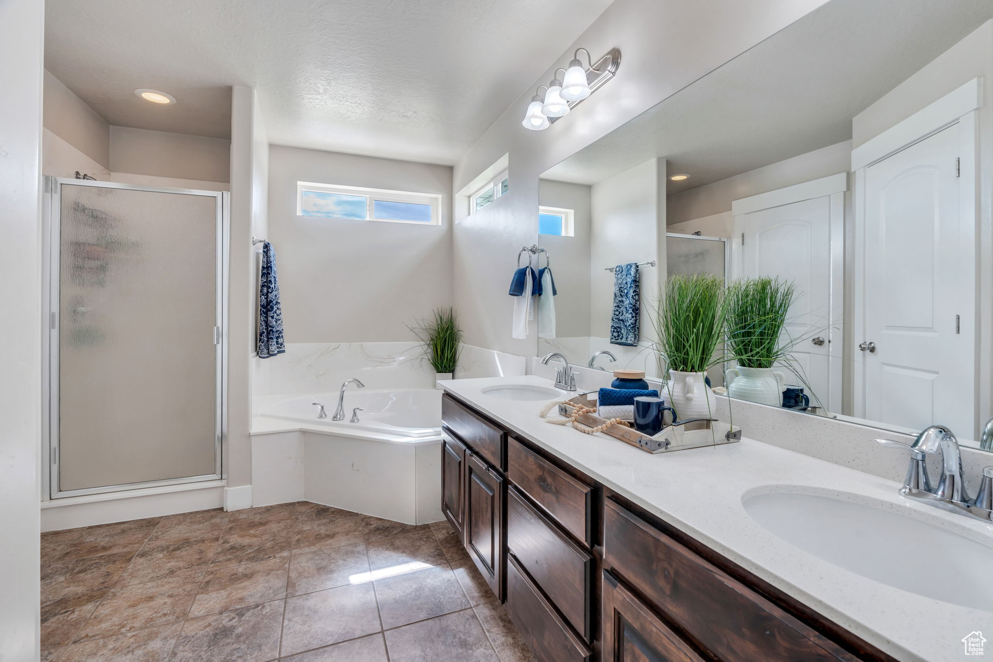 VALLEY VIEW - Residential