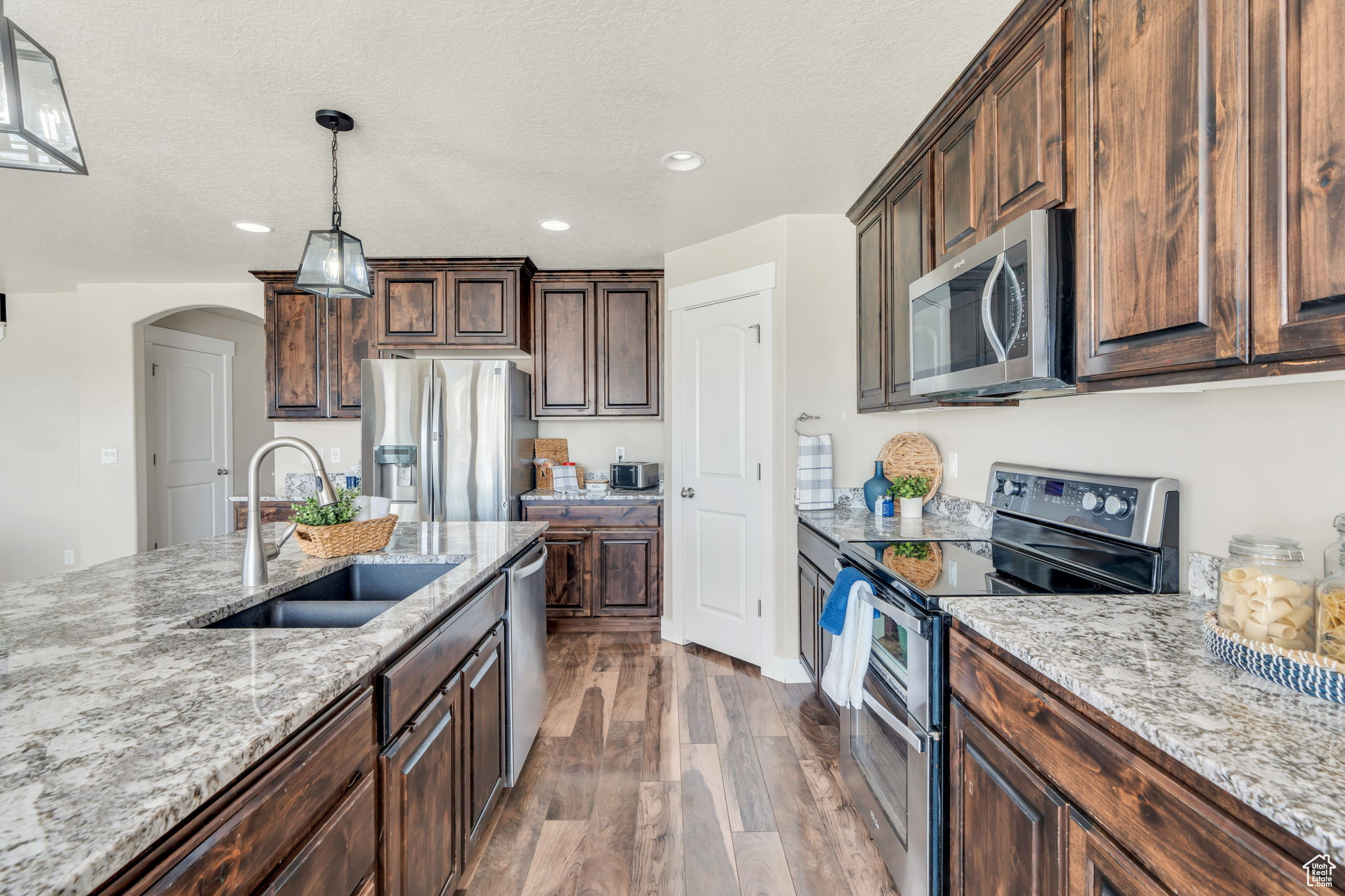 VALLEY VIEW - Residential