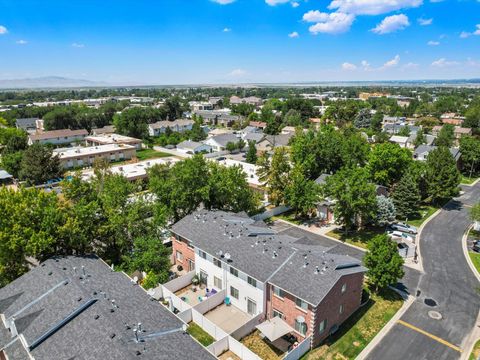 Tiny photo for 105 W PENEREGRINE Ln N #19, Bountiful, UT 84010 (MLS # 2174243)