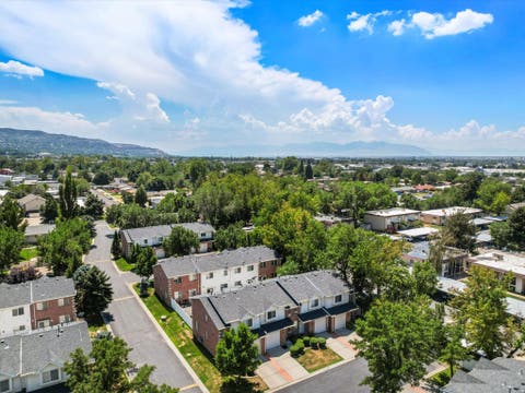 Tiny photo for 105 W PENEREGRINE Ln N #19, Bountiful, UT 84010 (MLS # 2174243)
