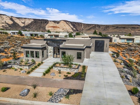 Photo of 5414 JOHNSON ARCH Dr, Saint George, UT 84770 (MLS # 2183893)