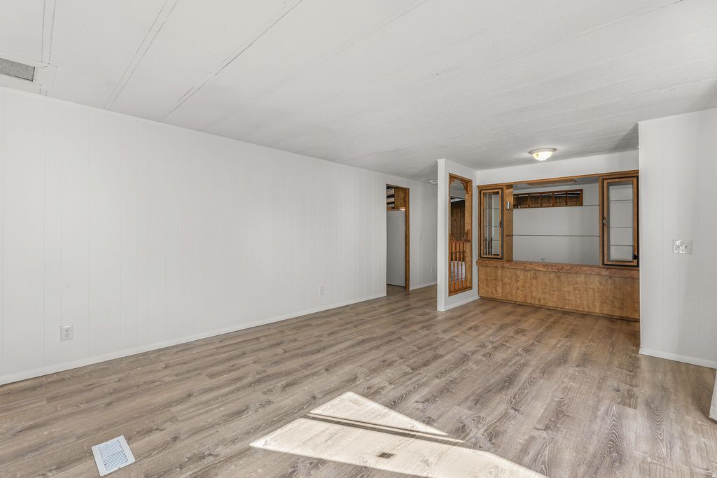Photo of 132 W ALTA VIEW WAY WAY, Sandy, UT 84070 (MLS # 2165968)