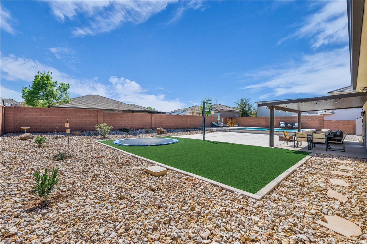 BROOKHAVEN FIELDS PH 3 - Residential