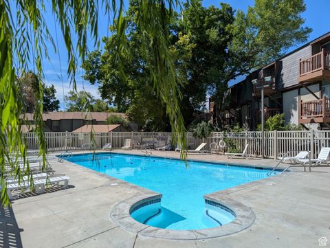 Tiny photo for 5508 S WILLOW LN E, Salt Lake City, UT 84107 (MLS # 2104043)