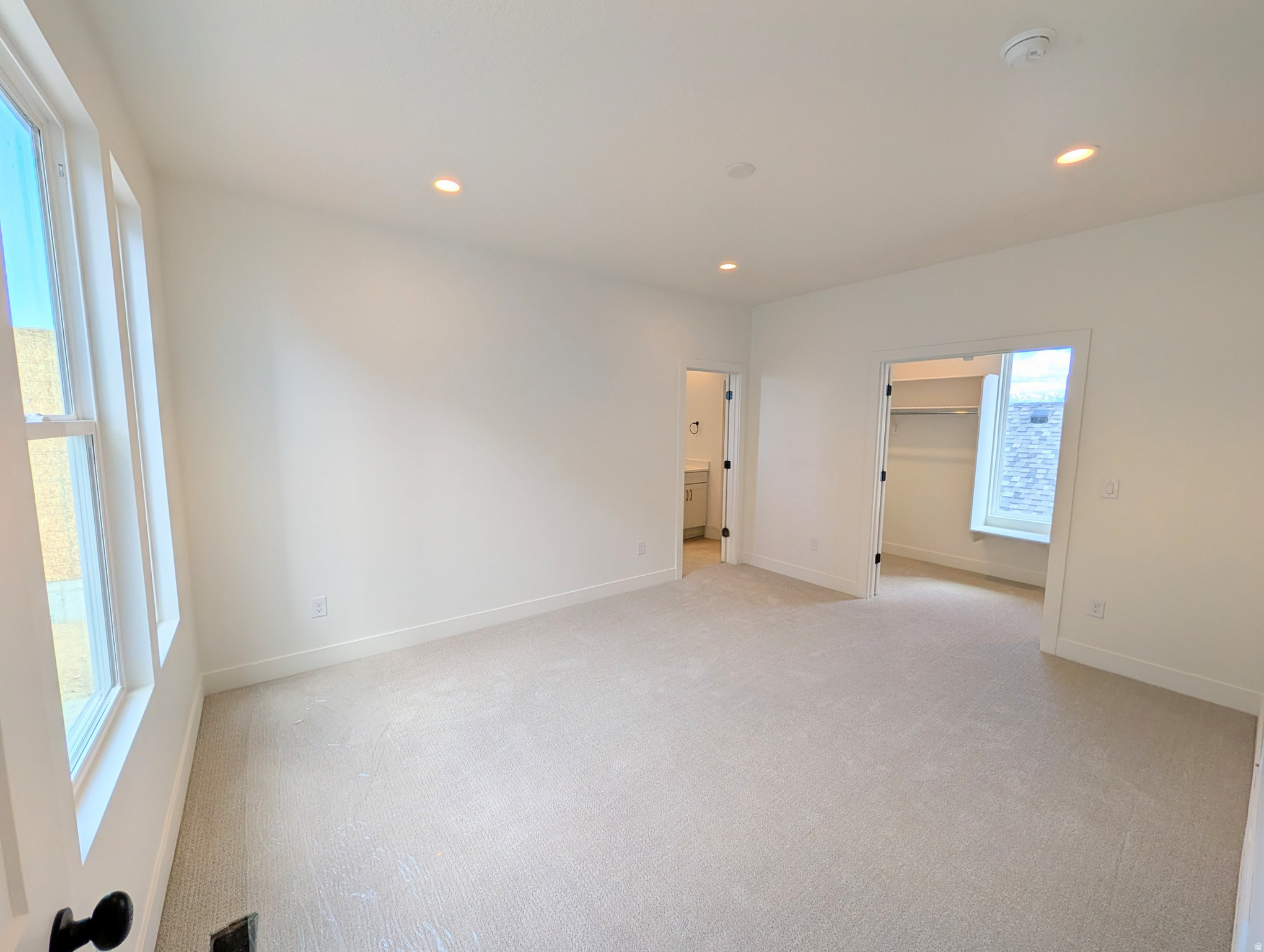 DAYBREAK - Residential