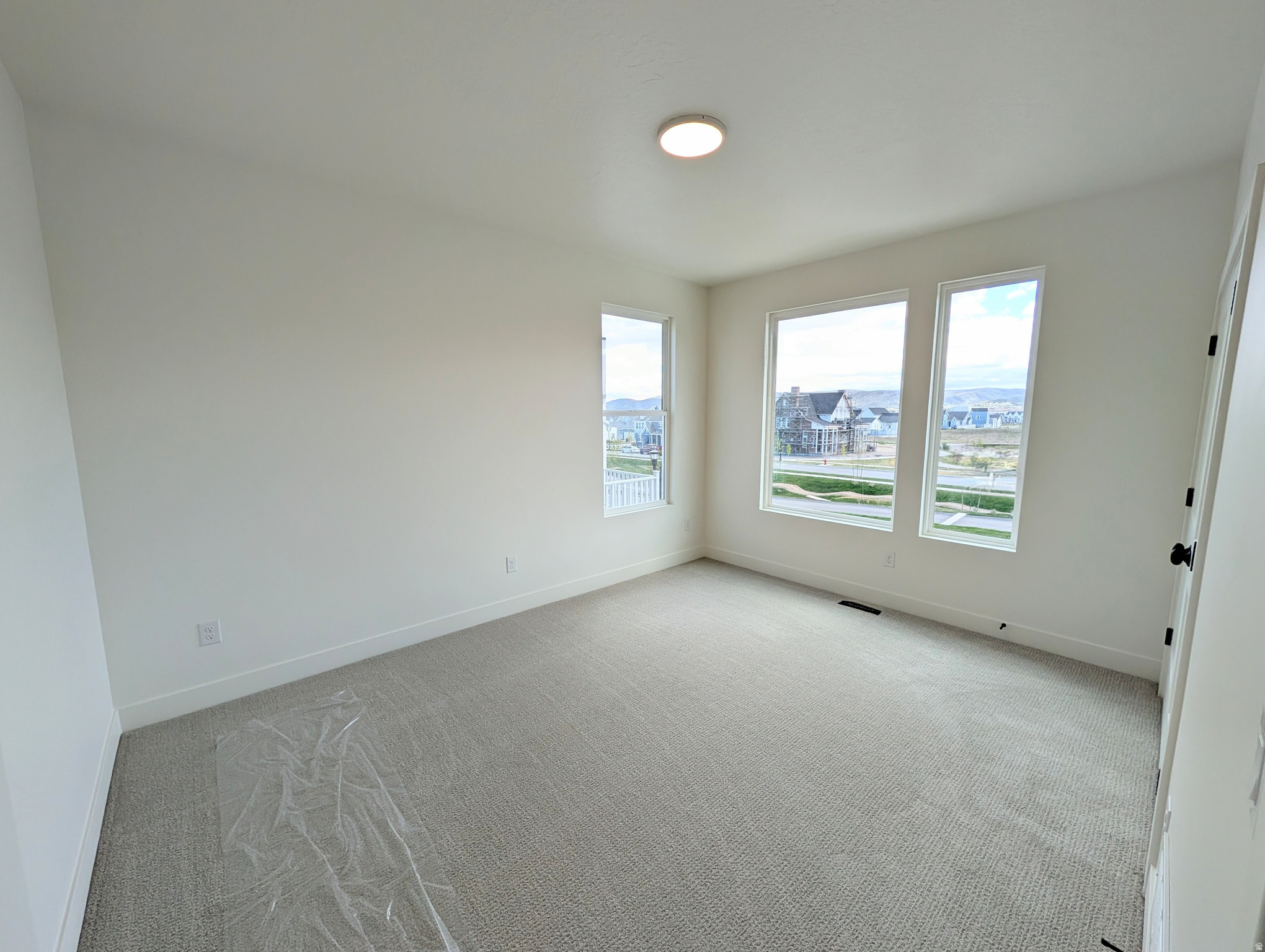 DAYBREAK - Residential