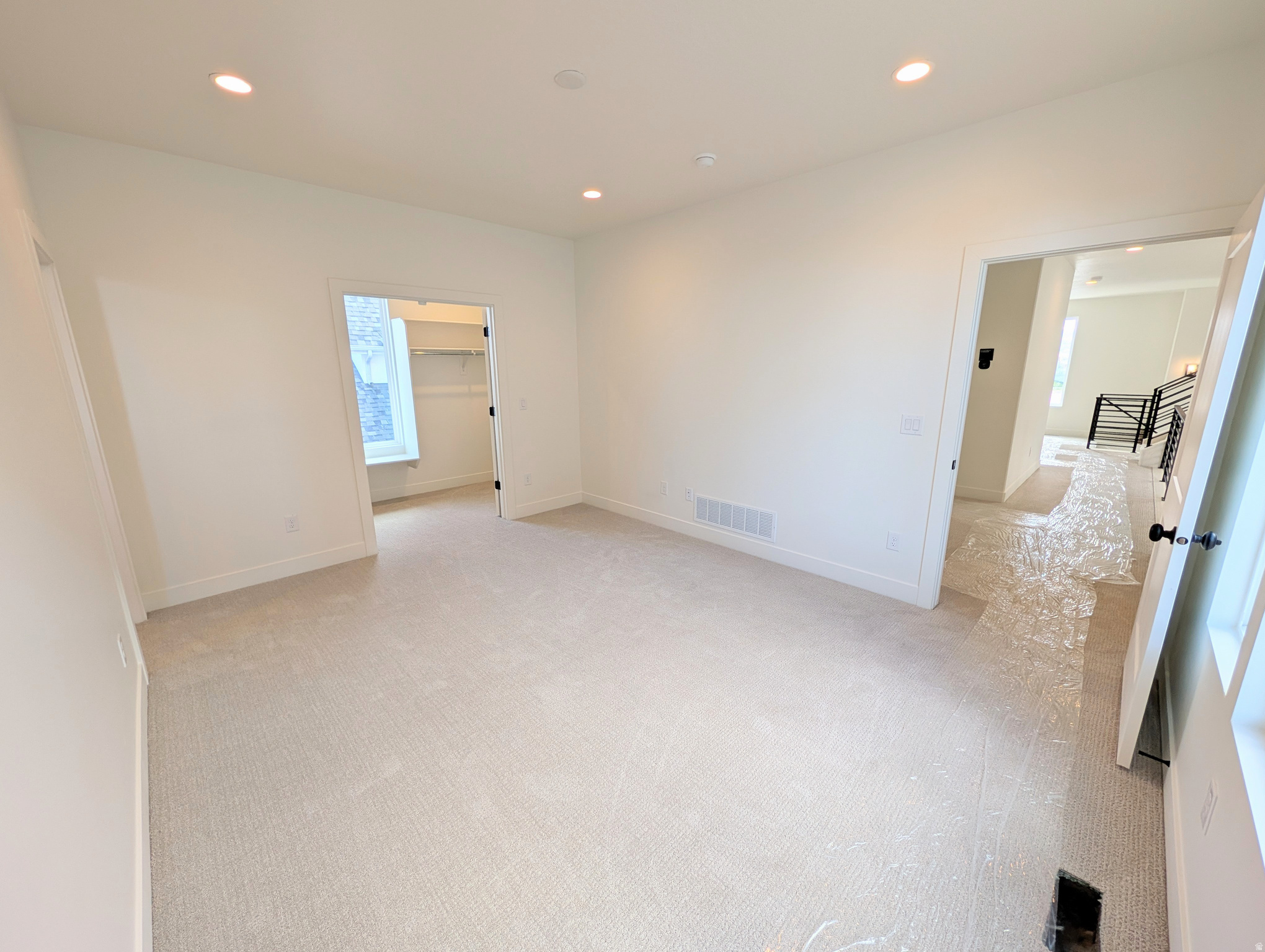 DAYBREAK - Residential