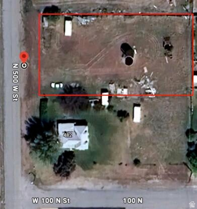 Main image without alt text