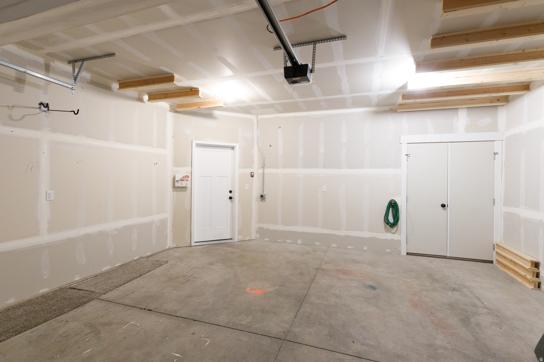 KNUDSON CROSSING - Residential