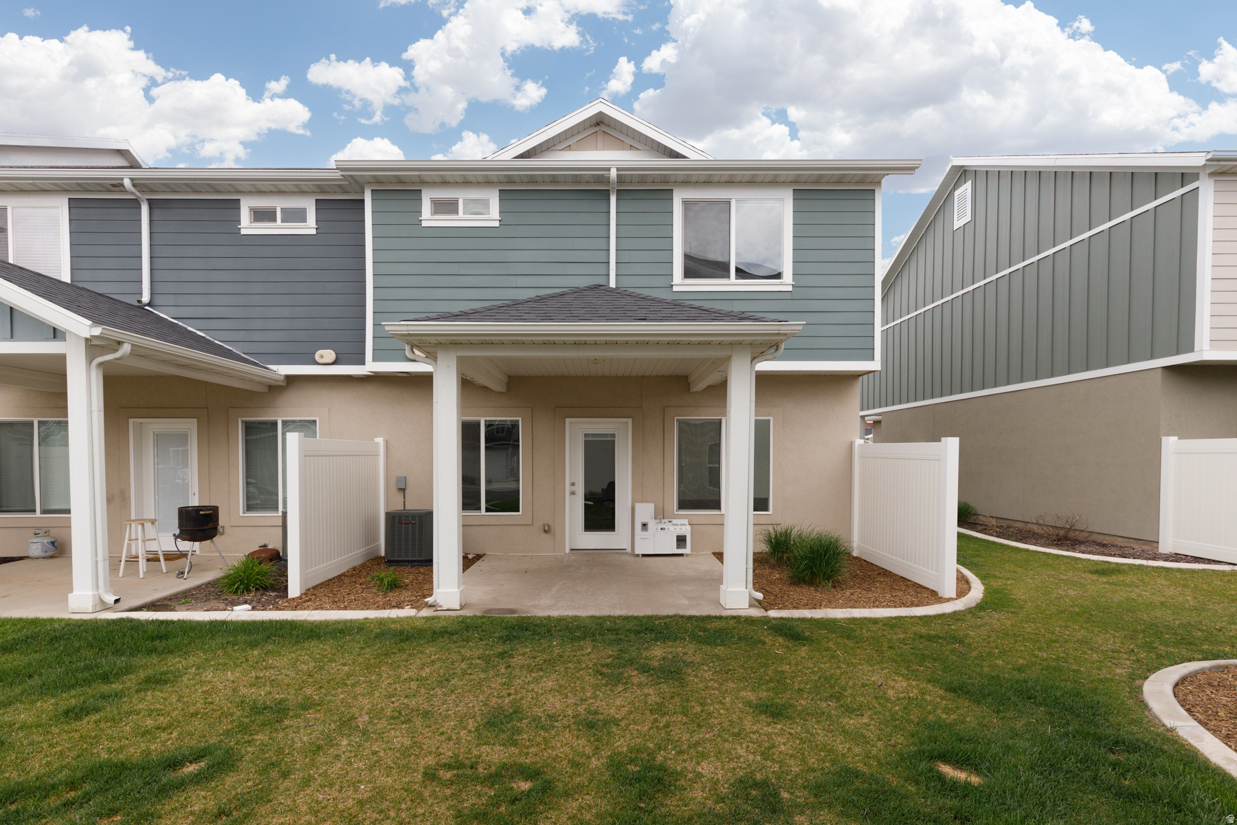 KNUDSON CROSSING - Residential