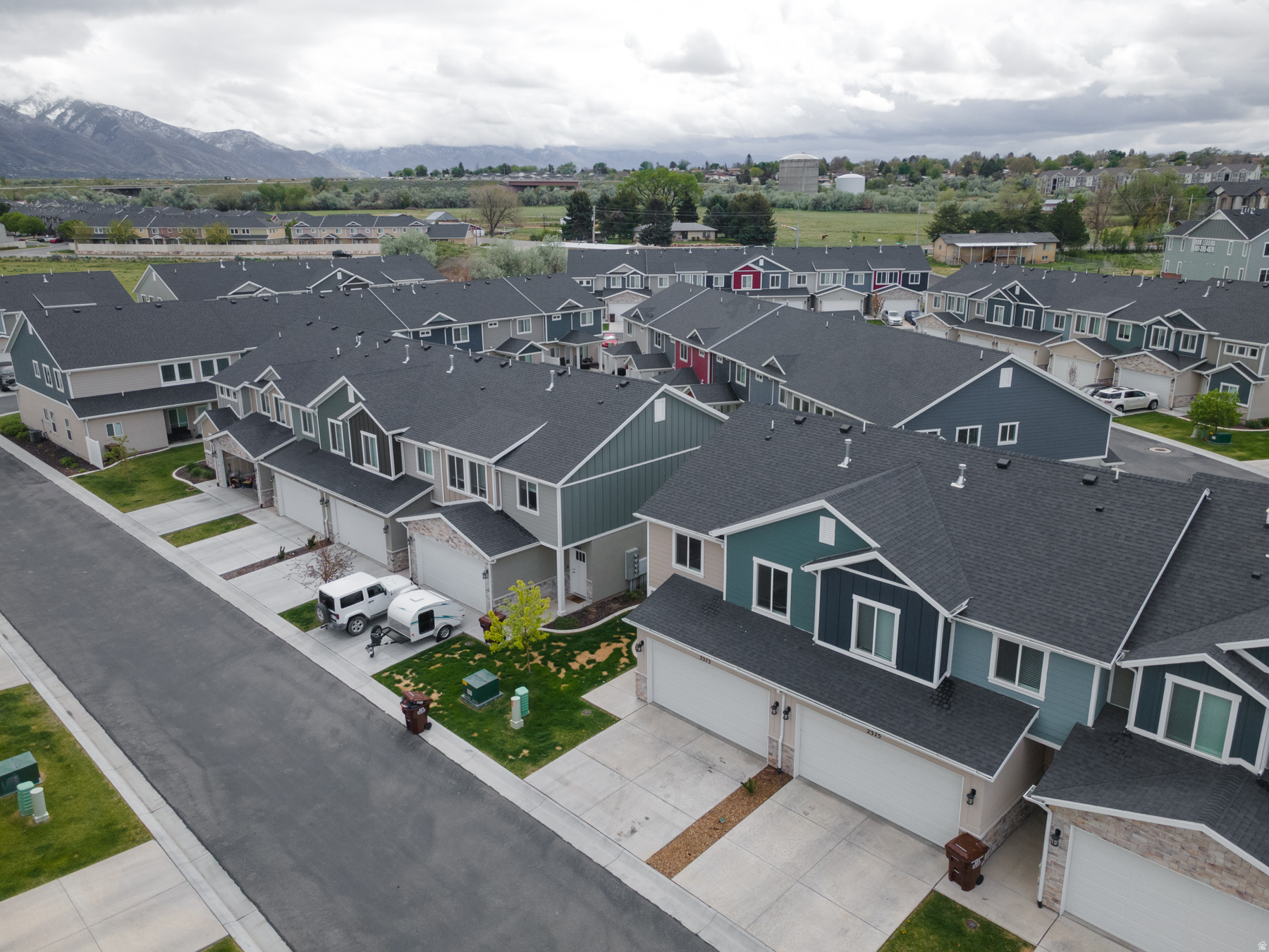 KNUDSON CROSSING - Residential