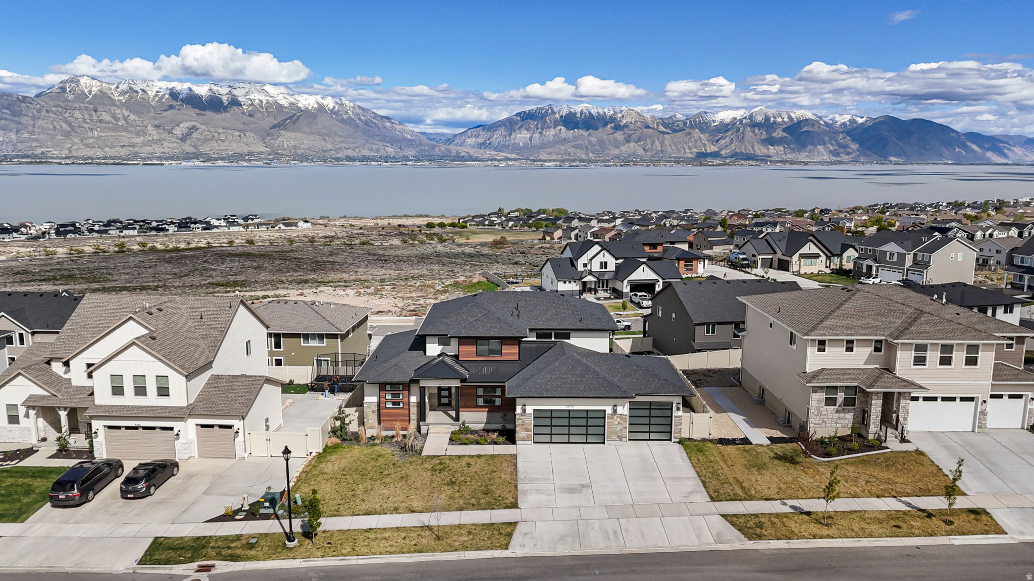 FOX HOLLOW - Residential