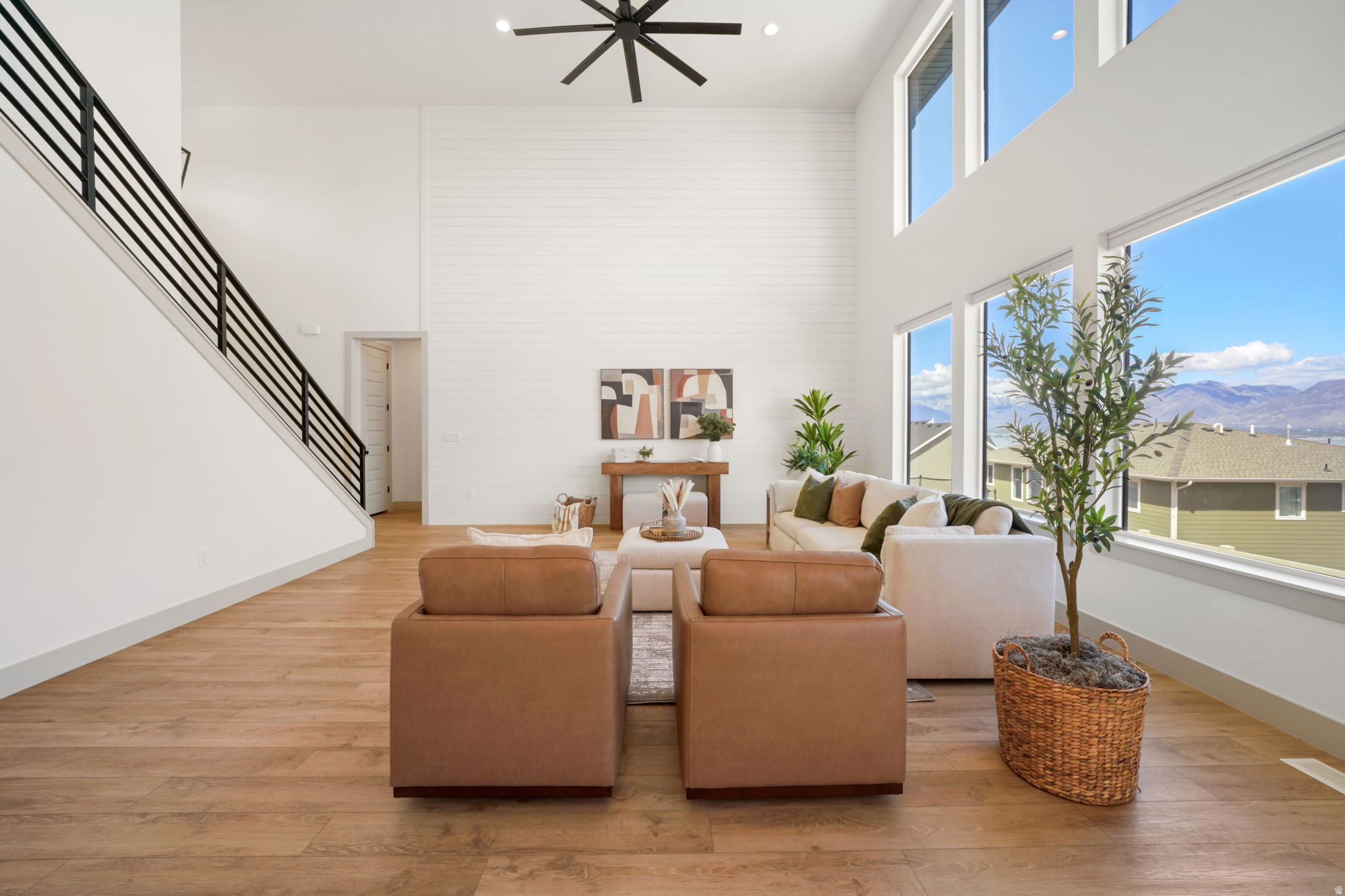 FOX HOLLOW - Residential