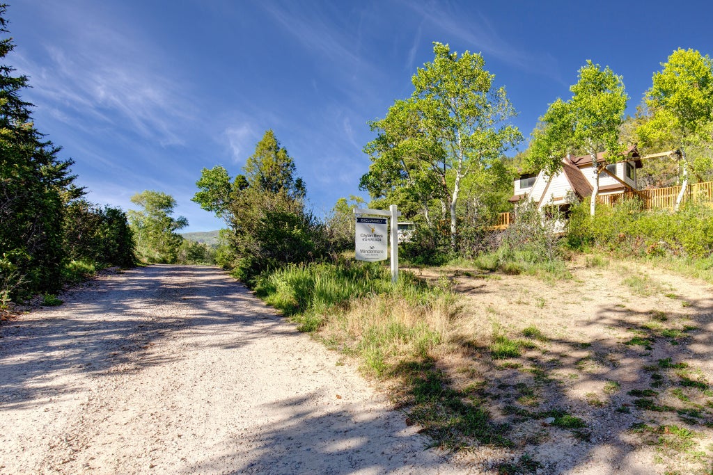 Photo of 3948 BEAVER CREEK RD, Kamas, UT 84036 (MLS # 2165538)