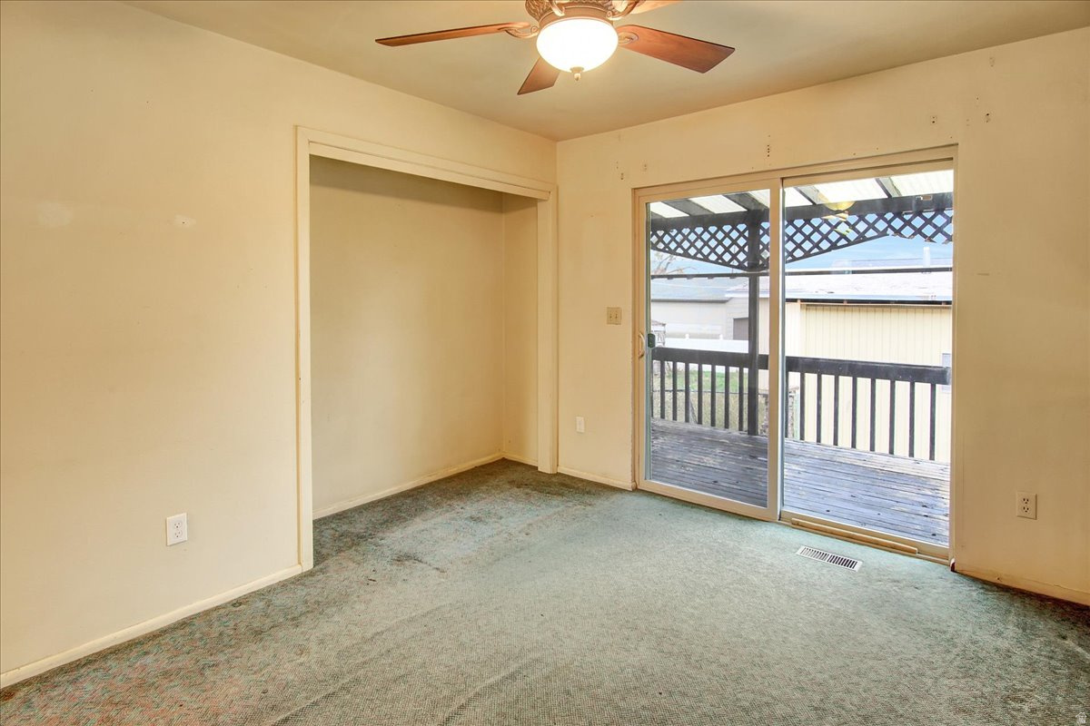 HILLSIDE MANOR - Residential