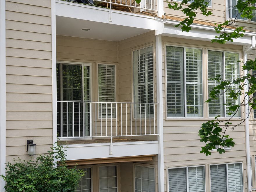 Beautifully maintained condo priced very competitively in one of the best locations within the complex. Ideally situated on the east side of Building 6 next to the pond and just steps from the clubhouse, pool, and tennis courts. Spacious bedrooms and neutral tones throughout create a warm and inviting atmosphere. Enjoy easy, low-maintenance living in a quiet community.