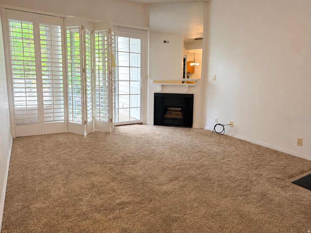 Photo of 650 S MAIN ST E #6206, Bountiful, UT 84010 (MLS # 2159965)