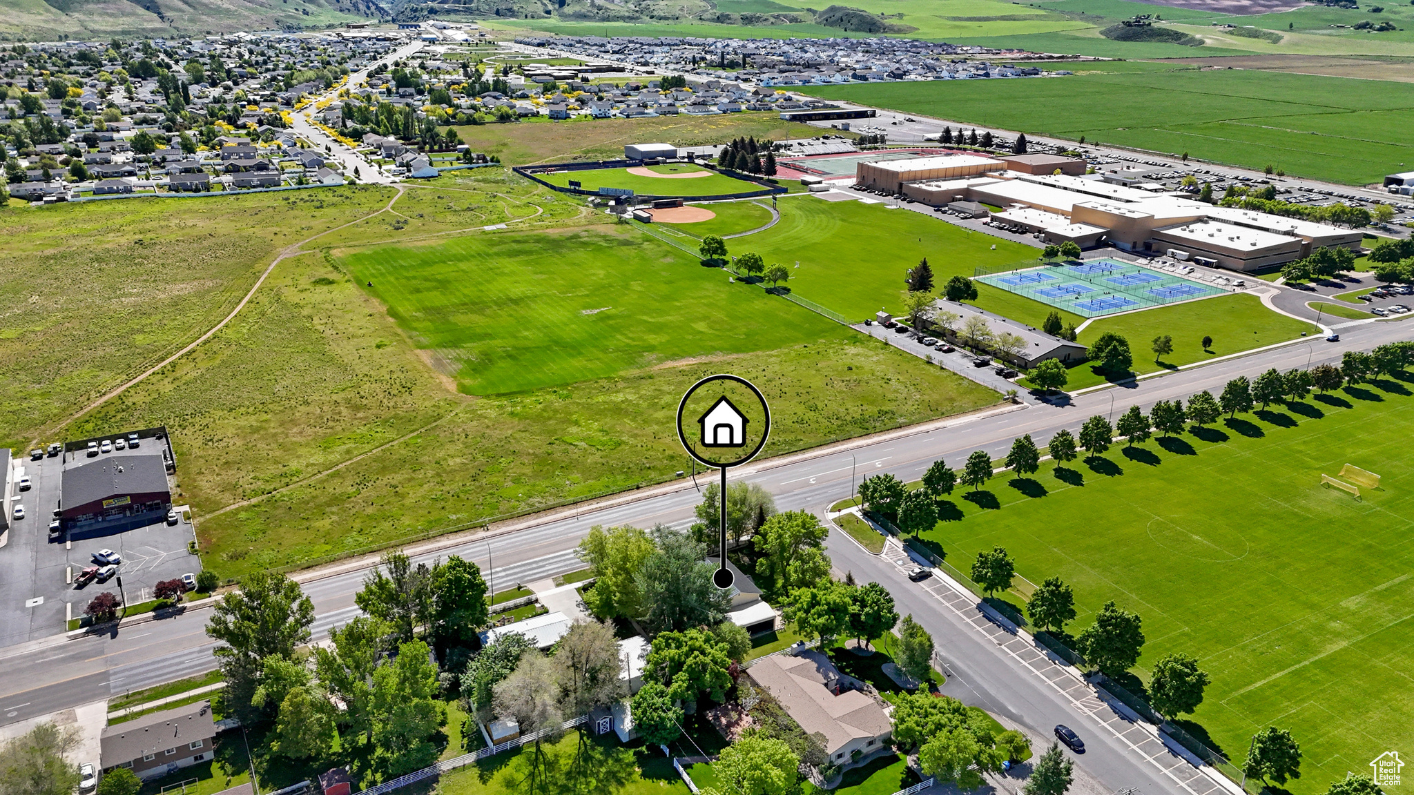793 E 100, Hyrum, Utah image 2