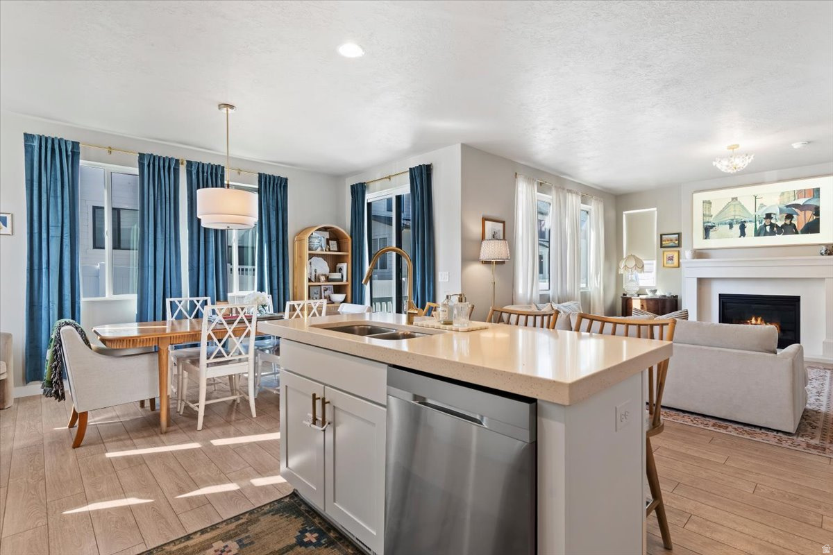 COTTAGES ON MAIN 222 - Residential