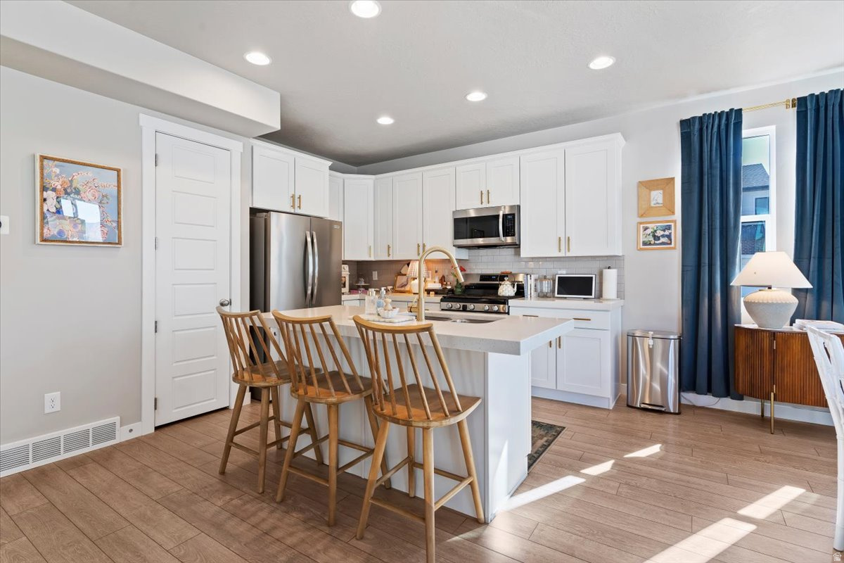 COTTAGES ON MAIN 222 - Residential