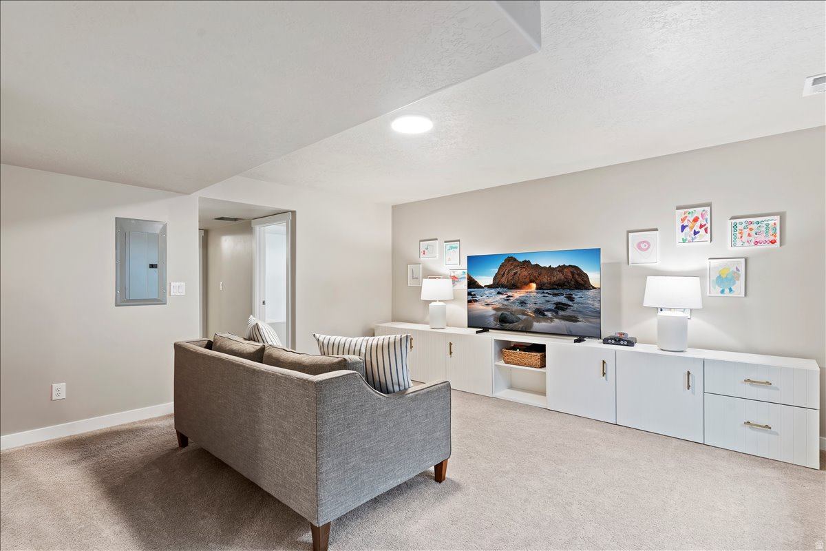 COTTAGES ON MAIN 222 - Residential