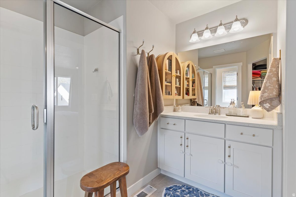 COTTAGES ON MAIN 222 - Residential