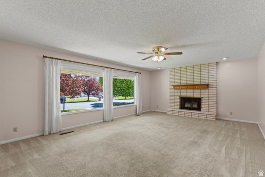 Photo of 263 STEWART DR, River Heights, UT 84321 (MLS # 2155137)
