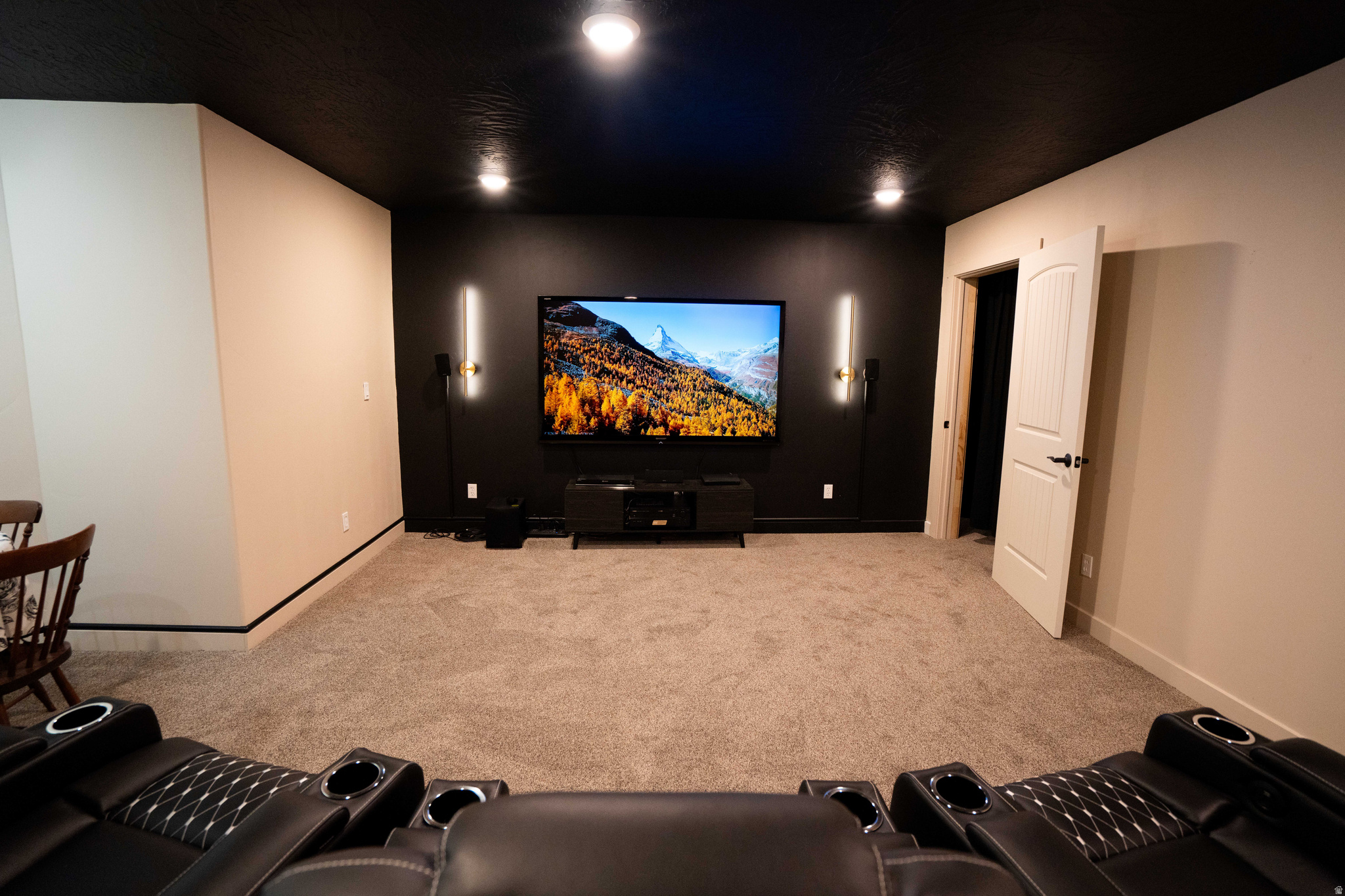 MOUNTAIN SKYS - Residential