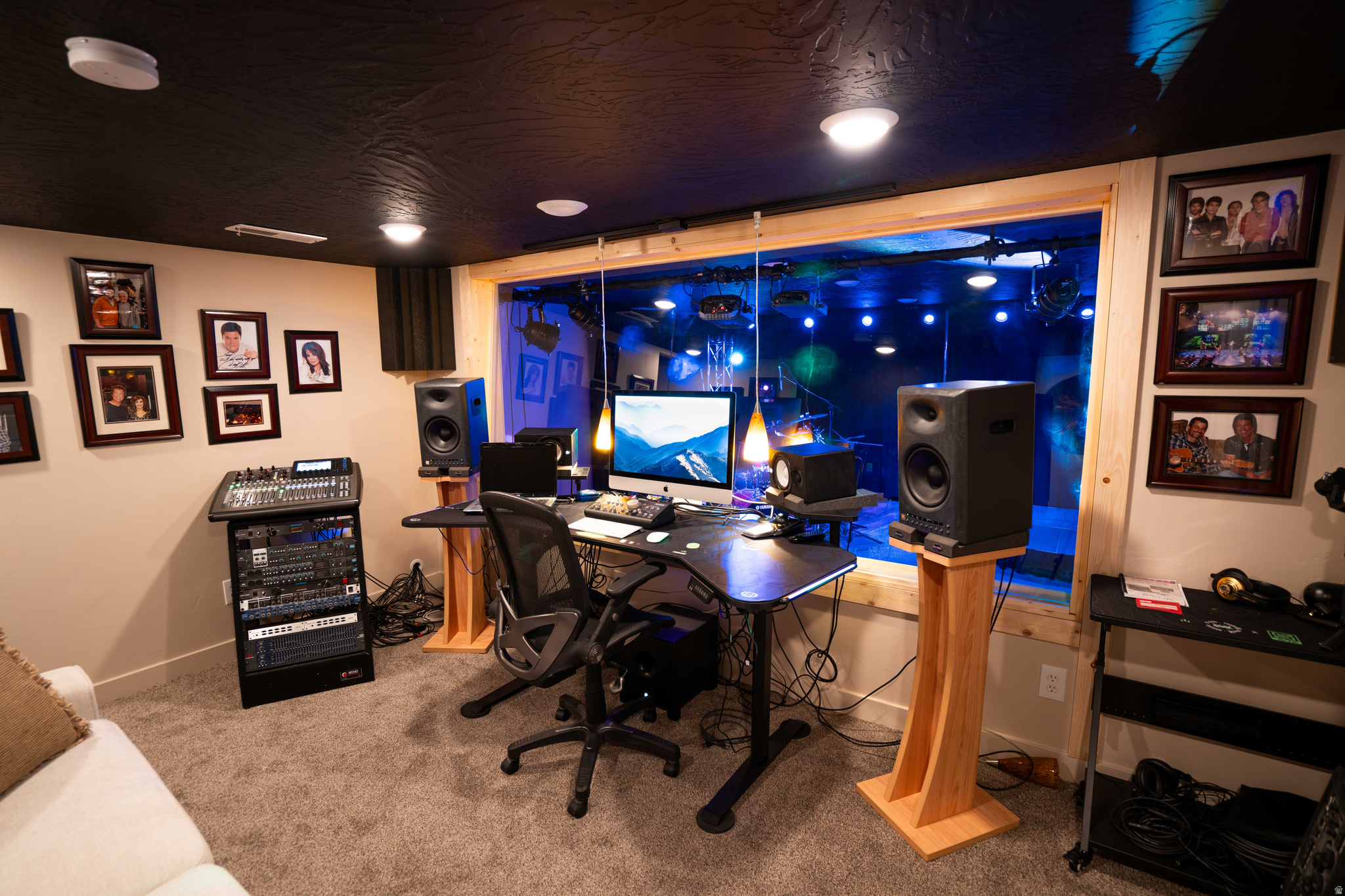 MOUNTAIN SKYS - Residential