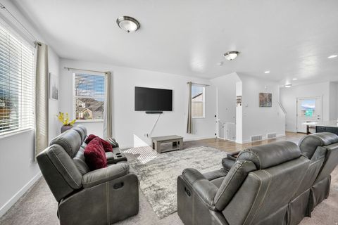 Tiny photo for 10847 S BIG MEADOW DR, South Jordan, UT 84009 (MLS # 2119974)