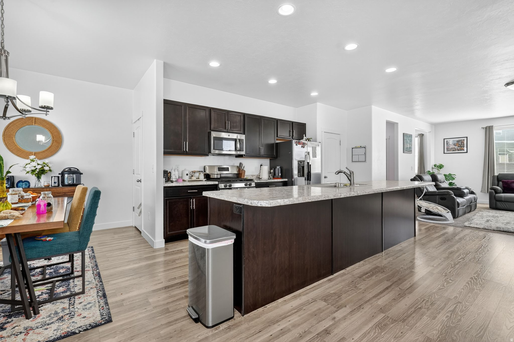 MEADOWS - Residential