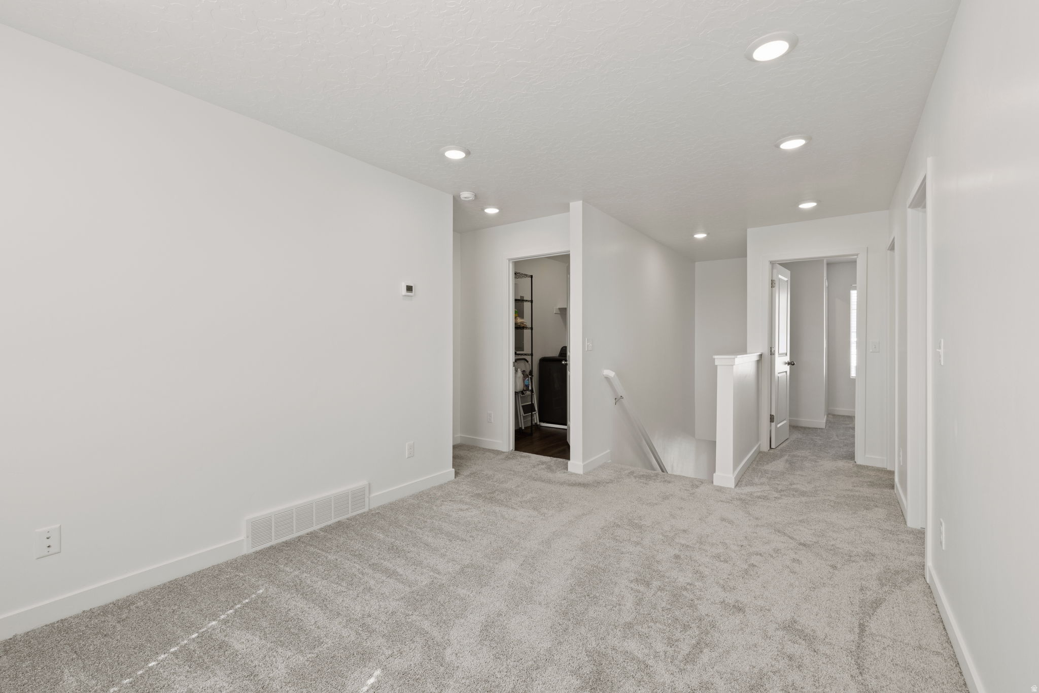 SHORELINE VIEW - Residential