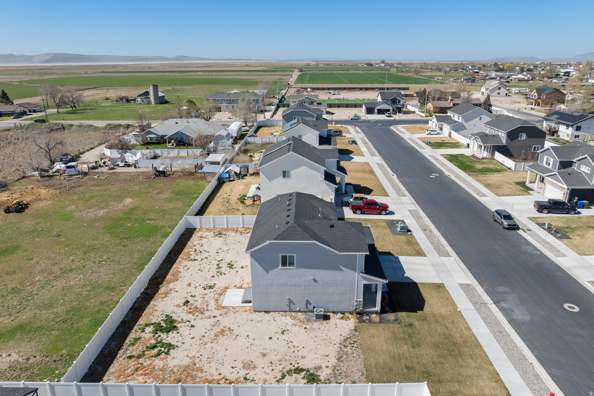 SHORELINE VIEW - Residential