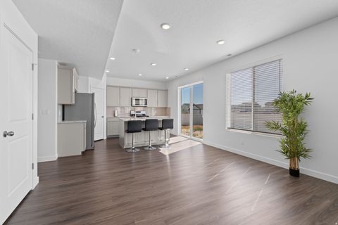 Tiny photo for 2927 W COASTLINE DR S, Syracuse, UT 84075 (MLS # 2145944)
