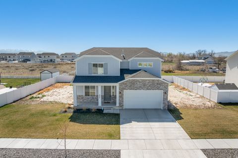 Tiny photo for 2927 W COASTLINE DR S, Syracuse, UT 84075 (MLS # 2145944)
