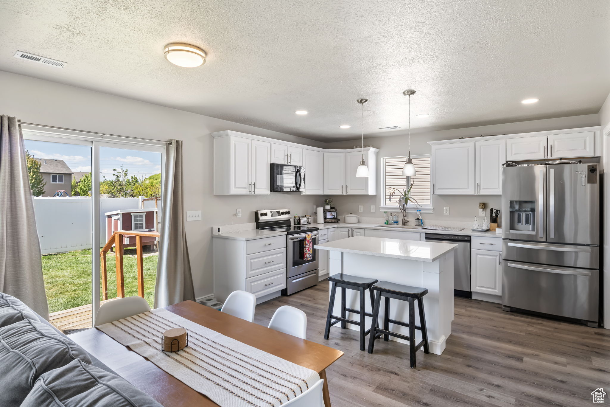 Springville, Utah 84663, United States, 4 Bedrooms Bedrooms, ,3 BathroomsBathrooms,Residential,Active,119888