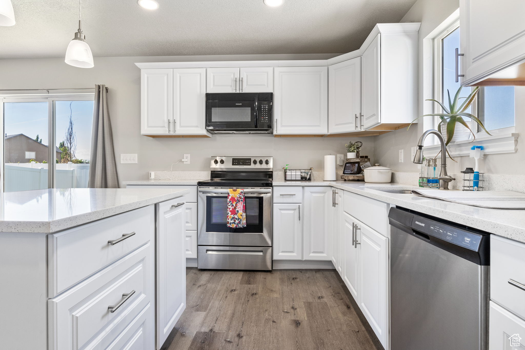 Springville, Utah 84663, United States, 4 Bedrooms Bedrooms, ,3 BathroomsBathrooms,Residential,Active,119888