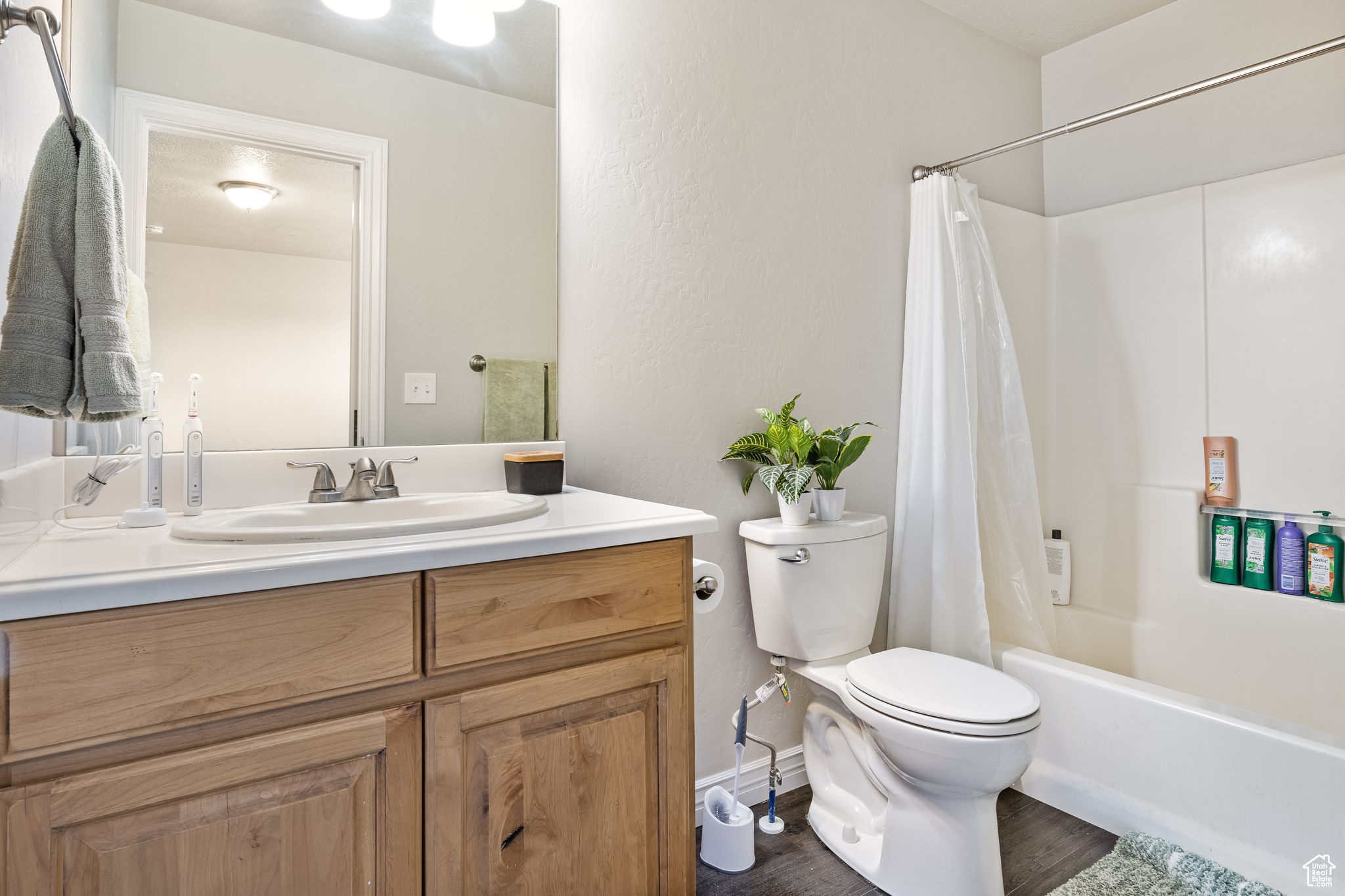 Springville, Utah 84663, United States, 4 Bedrooms Bedrooms, ,3 BathroomsBathrooms,Residential,Active,119888