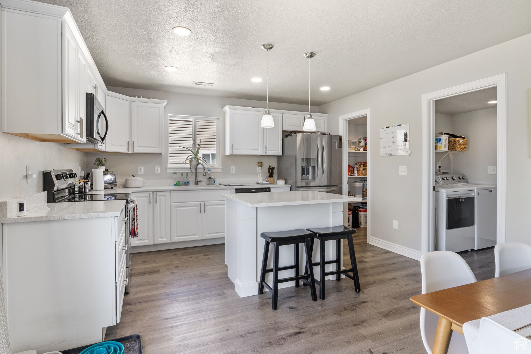 Springville, Utah 84663, United States, 4 Bedrooms Bedrooms, ,3 BathroomsBathrooms,Residential,Active,119888