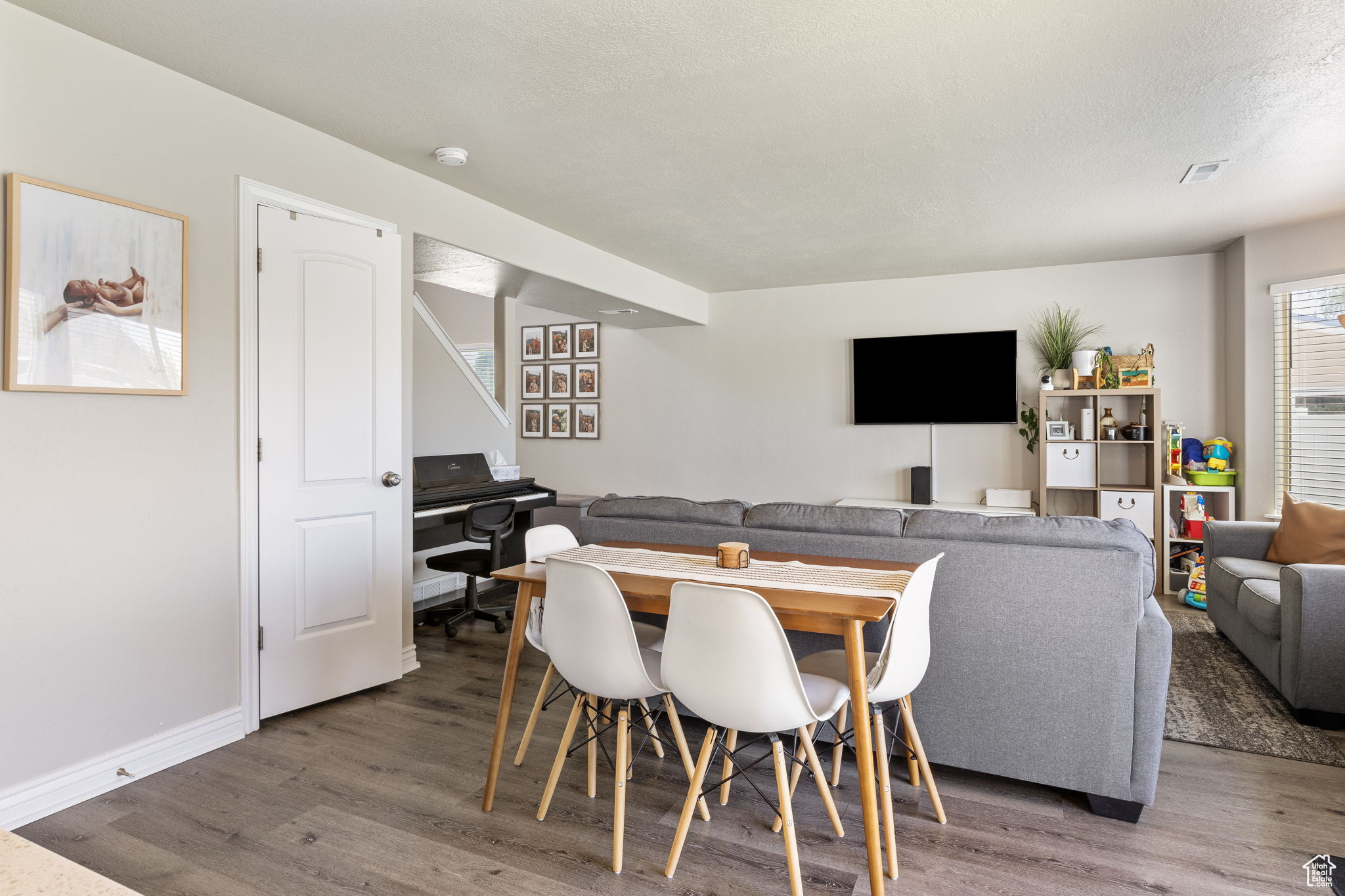 Springville, Utah 84663, United States, 4 Bedrooms Bedrooms, ,3 BathroomsBathrooms,Residential,Active,119888