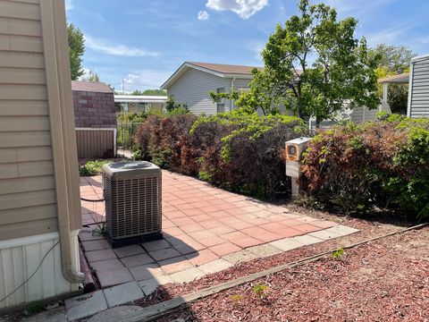 Tiny photo for 760 W MONTE BELLA DR, Taylorsville, UT 84123 (MLS # 2147611)