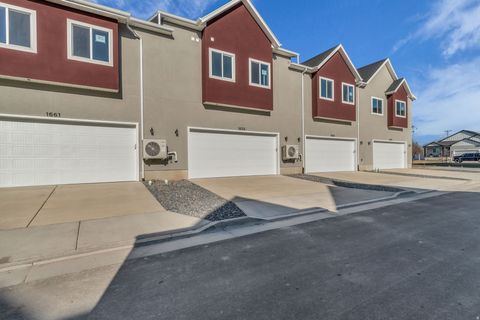 Tiny photo for 1653 W 2700 S #218, Syracuse, UT 84075 (MLS # 2140627)