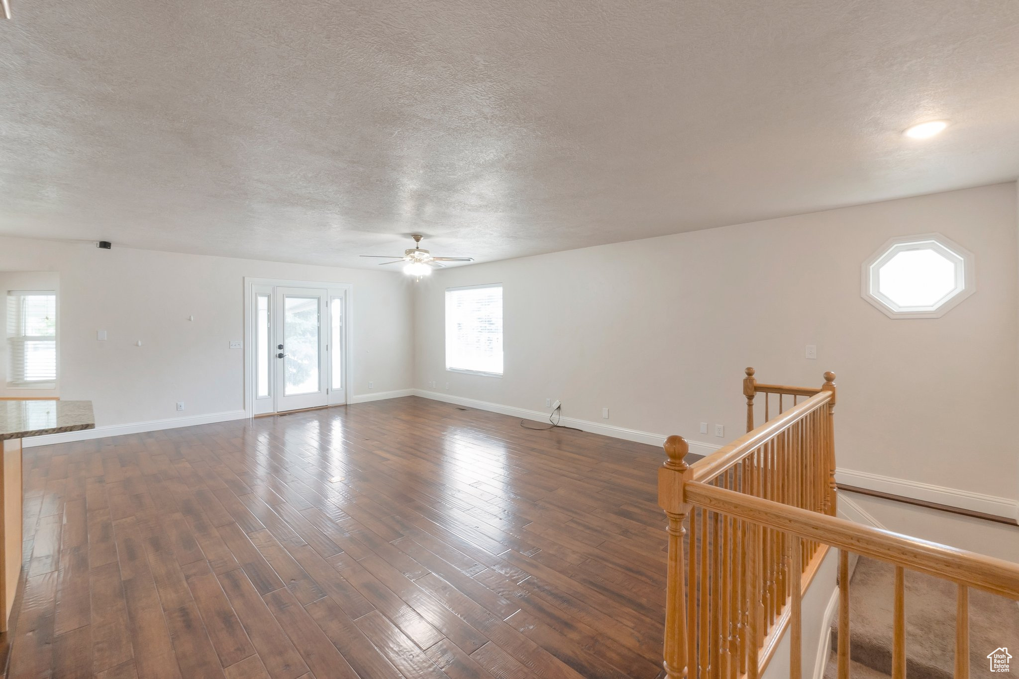 CASTLE GATE - Residential