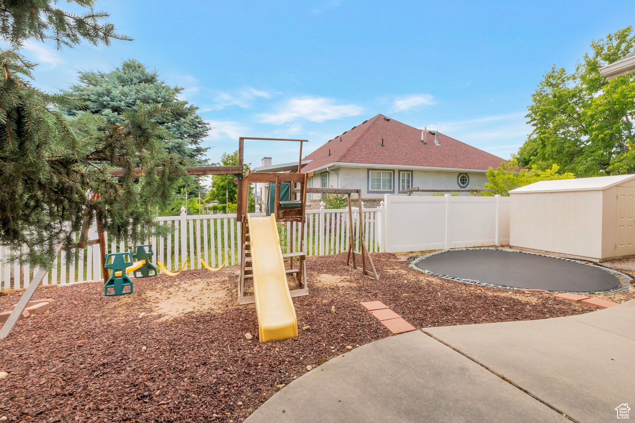 CASTLE GATE - Residential